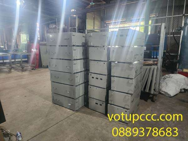 vỏ thùng đựng pin vỏ thùng đựng pin